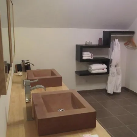 Apartment - Sur Le Chemin Des Buvats