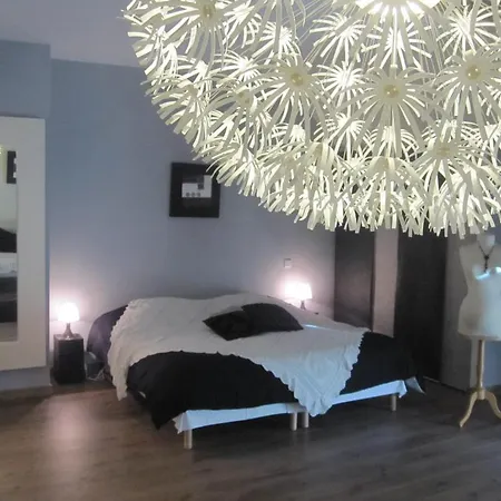 - Sur Le Chemin Des Buvats Apartmán Vicq (Allier)