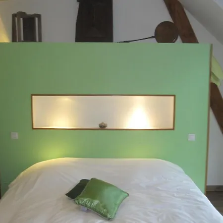 - Sur Le Chemin Des Buvats Apartment